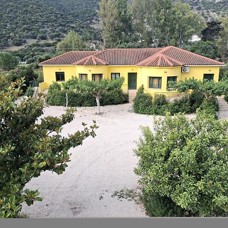 Countryside Studios Agia Efimia Exterior foto